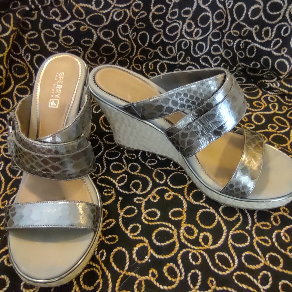🍄5/$25 mix & Match Sperry rope wedge
